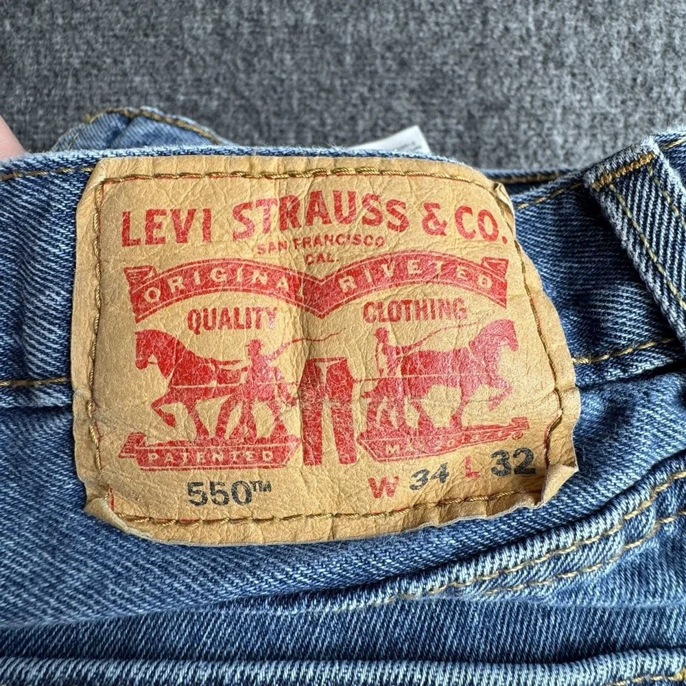 Levi 550 Jeans Mens 34x32 Blue Relaxed Fit Tapered Leg Casual Classic Denim Work